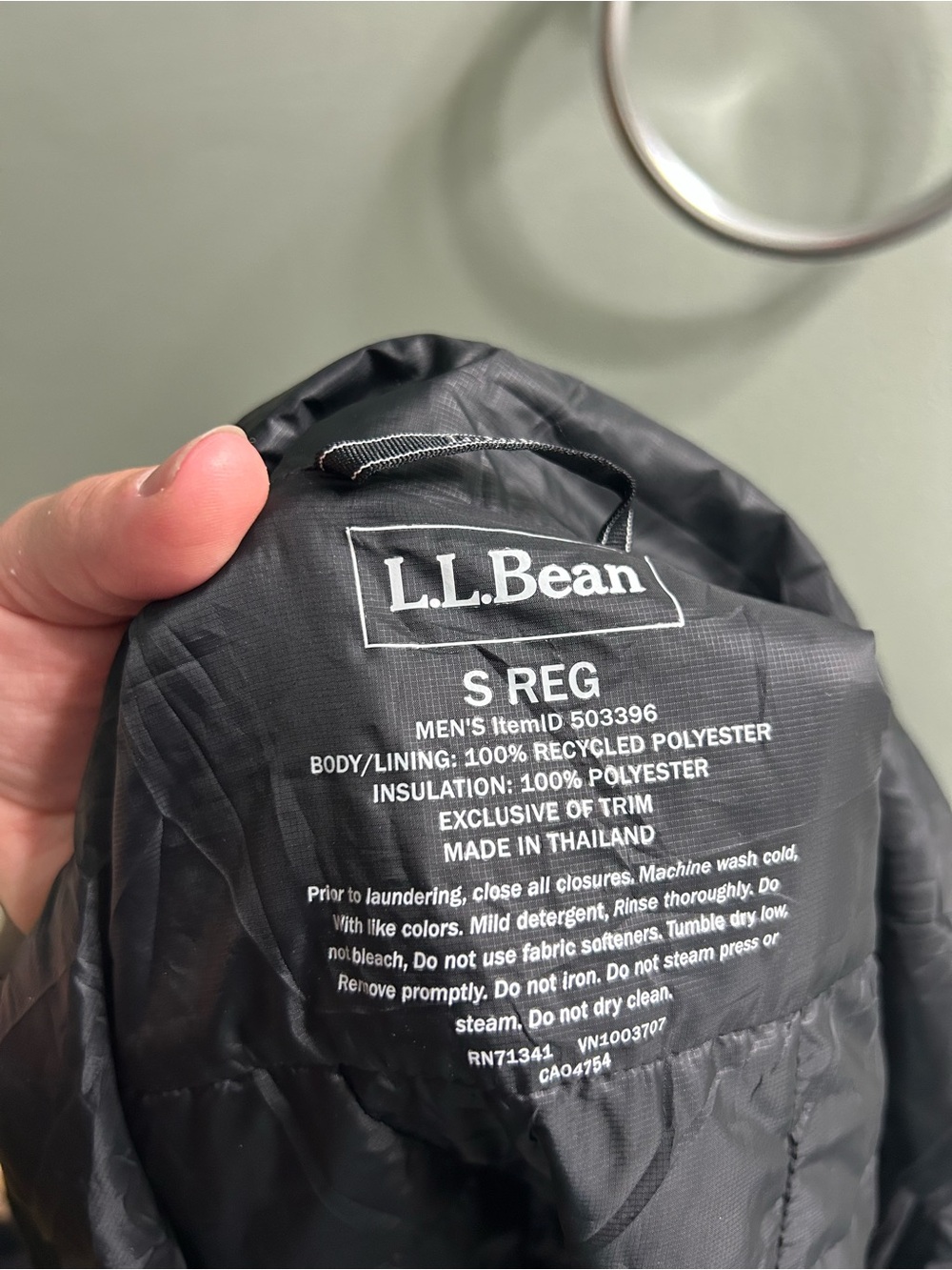 NWOT L.L.Bean PrimaLoft Packaway vest black - Picture 7 of 12